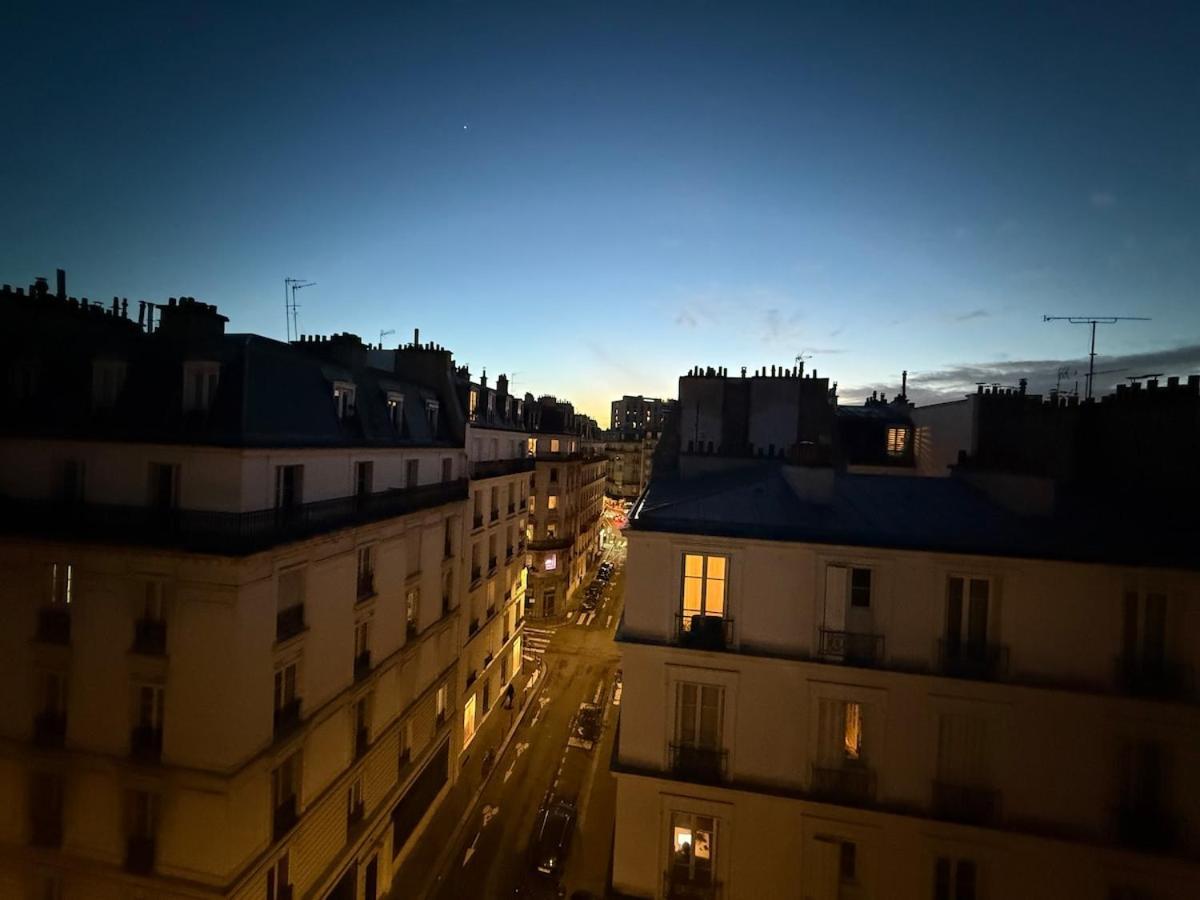 With Eiffel Tower View Paris