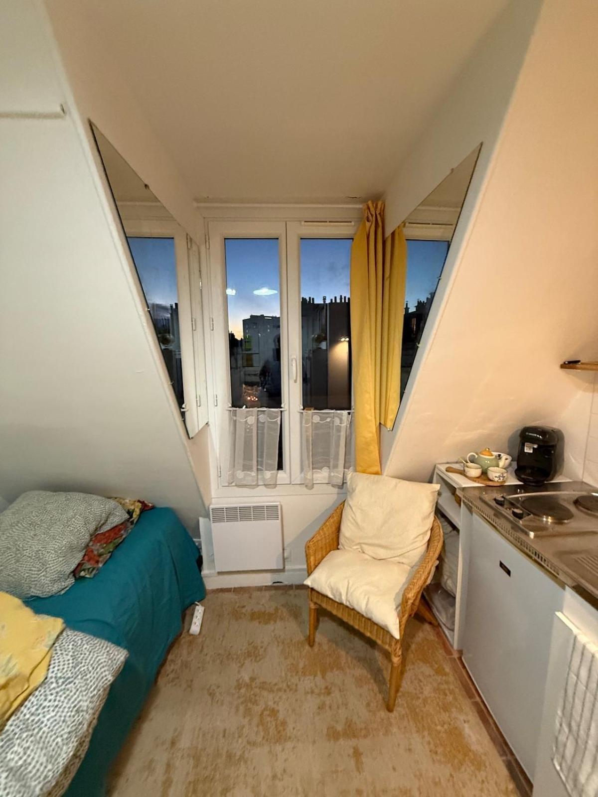 With Eiffel Tower View Appartement